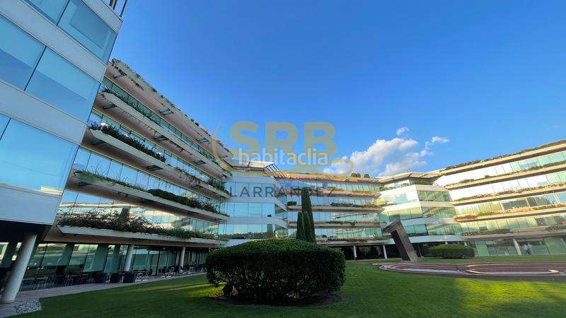 Foto a0b4459b-b42e-4ed2-9286-0ac9531365b7. Alquiler oficina excelentes oficinas , con todos los servicios en Sant Cugat del Vallès