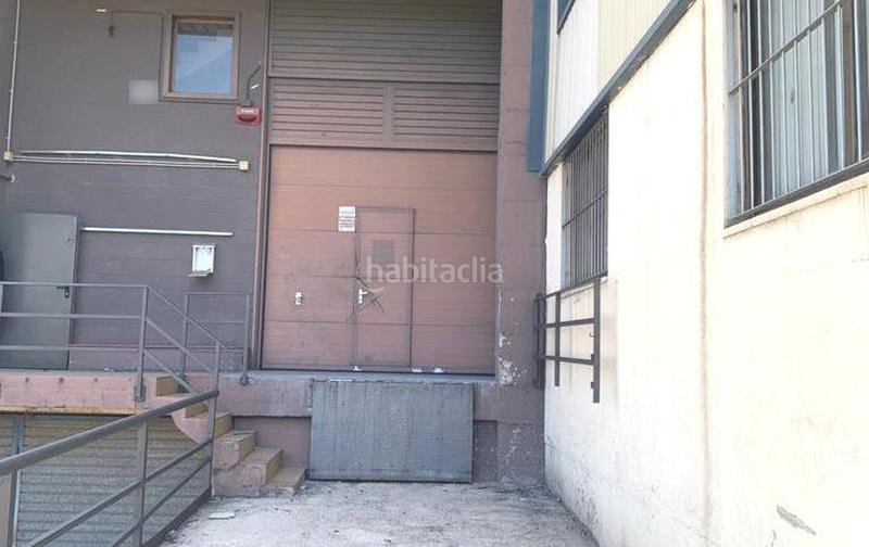 Foto c5f7c65f-d63e-4746-81a7-a6157dc38e40. Lloguer nau industrial a Can Roses Rubí