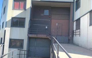 Location Bâtiment à usage industriel  C-1413a. Nave con muelle de carga en rubí, también dispone de oficinas