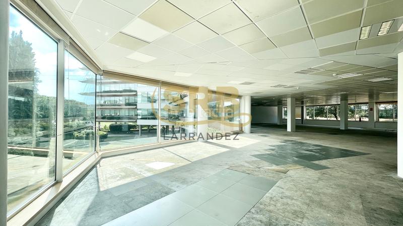 Foto 8c6472f0-99c8-4d20-9edc-bc63d5e80ca1. Location bureau avec chauffage parking dans Volpelleres Sant Cugat del Vallès