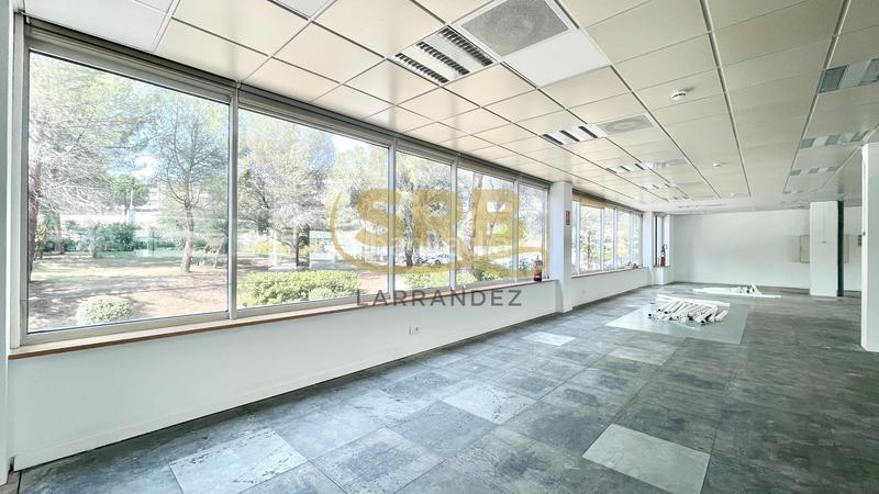 Foto 860d1174-accd-4bac-a724-b33fc88457cf. Miete büro mit heizung parking in Volpelleres Sant Cugat del Vallès