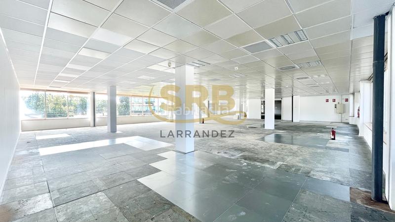 Foto e6b8c8ad-4ca5-45b8-8981-4cf5026d8f20. Rent office space with heating parking in Volpelleres Sant Cugat del Vallès