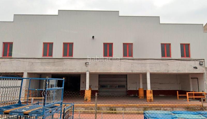 Foto 6357d102-10ed-434e-8712-763702efbe74. Rent industrial building in Polinyà
