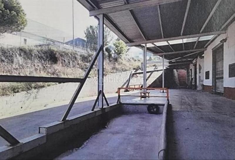 Foto d329ecc2-ebc1-4a0e-a4ec-16bc9ab5c8eb. Rent industrial building in Polinyà