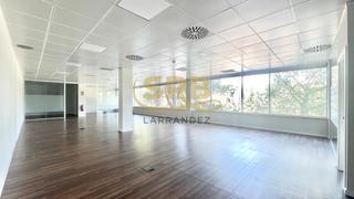 Lloguer Oficina  Avinguda alcalde barnils. Oficina con todos los servicios, en sant cugat del vallès