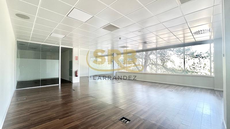 Foto 3b5a5d8f-cd70-43b5-a38c-97c2f86adaba. Location bureau avec chauffage parking dans Volpelleres Sant Cugat del Vallès