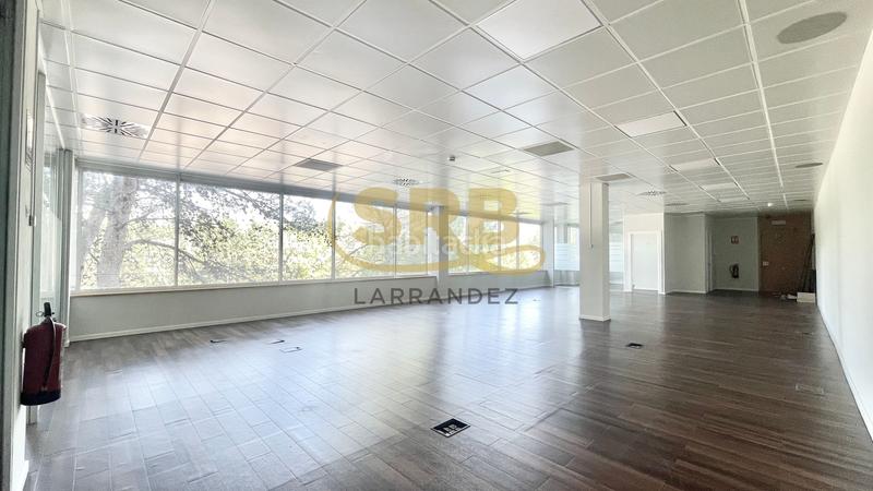 Foto 10649fb7-5b59-41d2-9bc3-bf064d587385. Miete büro mit heizung parking in Volpelleres Sant Cugat del Vallès