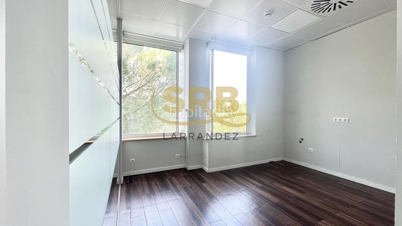 Foto 2f74e950-ebbe-4bc5-b041-90c79252df25. Miete büro mit heizung parking in Volpelleres Sant Cugat del Vallès