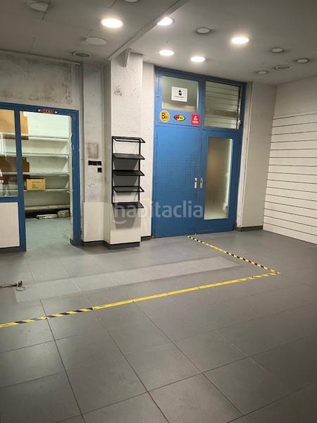 Foto 0c201abd-6120-4214-bb1d-014b5dca417f. Affitto locale commerciale in Centre Vic