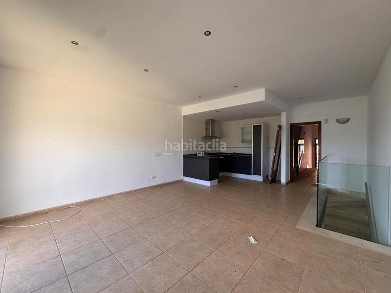 Foto 3dc7ac10-df86-48f6-b801-3a7d1a3359ab. Casa adosada adosado en Campanet