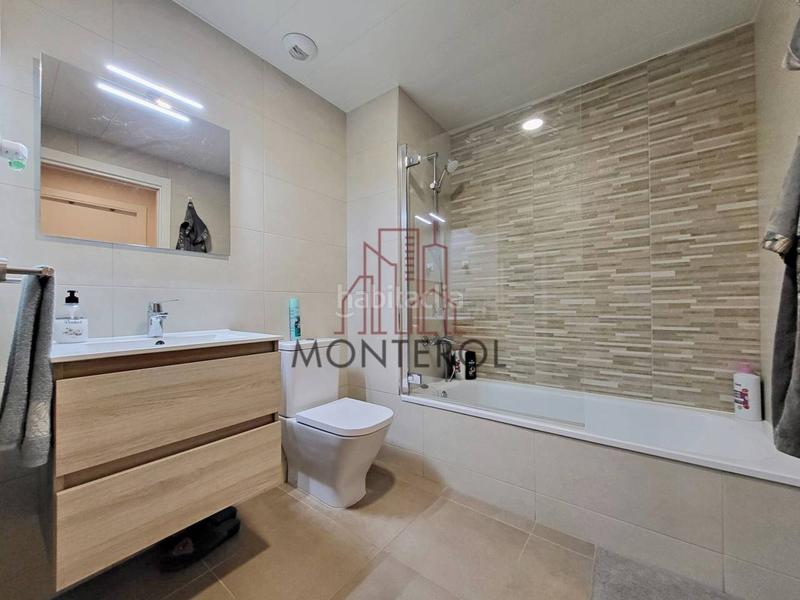Foto 5716b480-d592-425c-b628-bf69ef4ee022. Piso  en venta en eixamplesant oleguer08203 en Sabadell