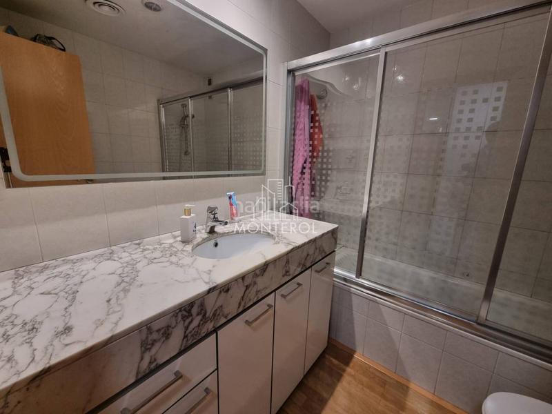 Foto 8298b1c8-45b3-45f7-94e7-319956aa103e. Appartamento con riscaldamento parcheggio in Eixample Sabadell