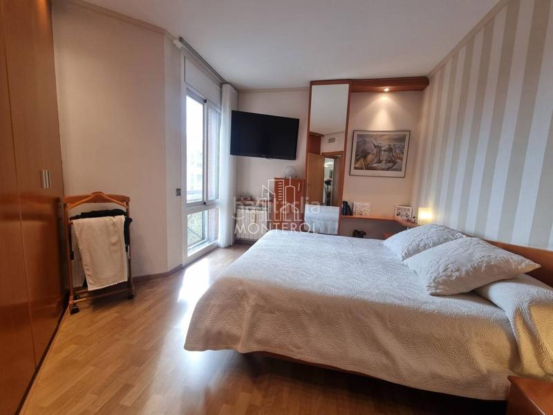 Foto b9de42cf-70ac-4a10-b679-55f3023d812a. Appartamento con riscaldamento parcheggio in Eixample Sabadell