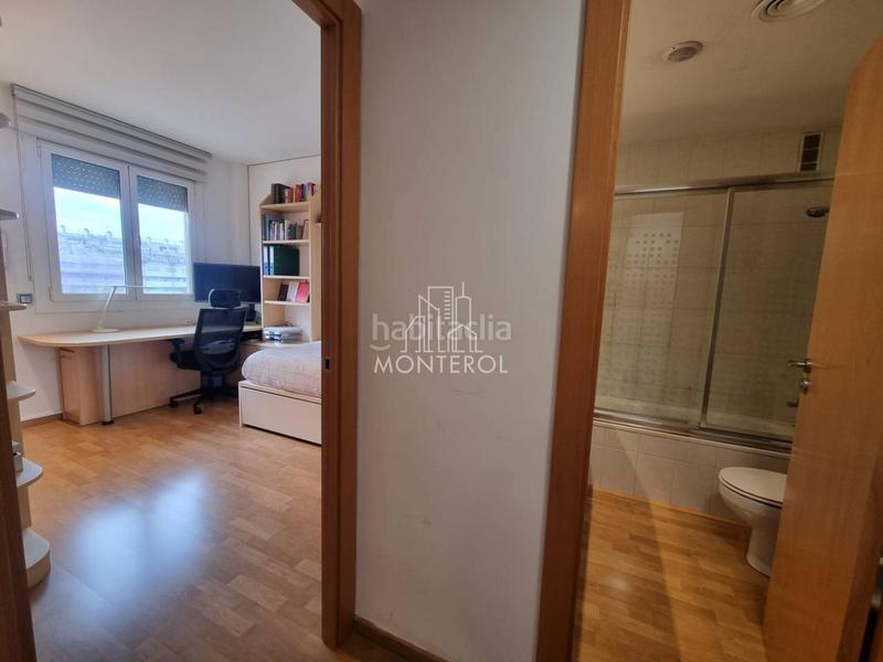 Foto d7a4c6df-ca48-4c1d-be90-e264fca42eb8. Appartamento con riscaldamento parcheggio in Eixample Sabadell