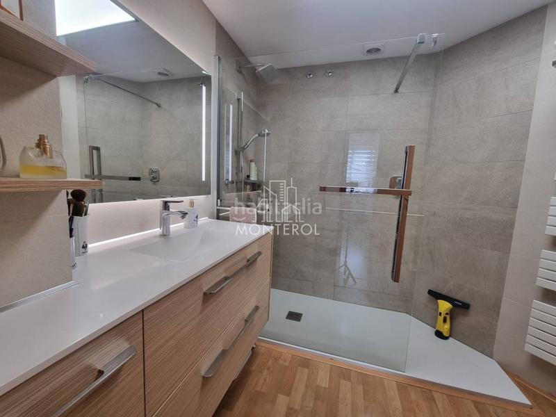 Foto e5532915-5146-46b2-b9a1-8f10eb7e5847. Appartamento con riscaldamento parcheggio in Eixample Sabadell