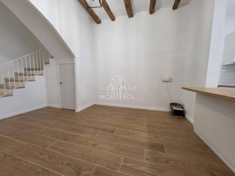 Foto 2429d753-67a5-44ca-a3e3-2c916700cac9. Casa adossada amb calefacció a Covadonga Sabadell