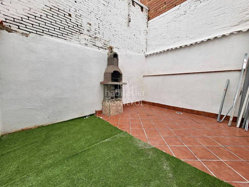 Foto 58756b24-acd2-4a82-8e64-65a821264fed. Casa adossada amb calefacció a Covadonga Sabadell