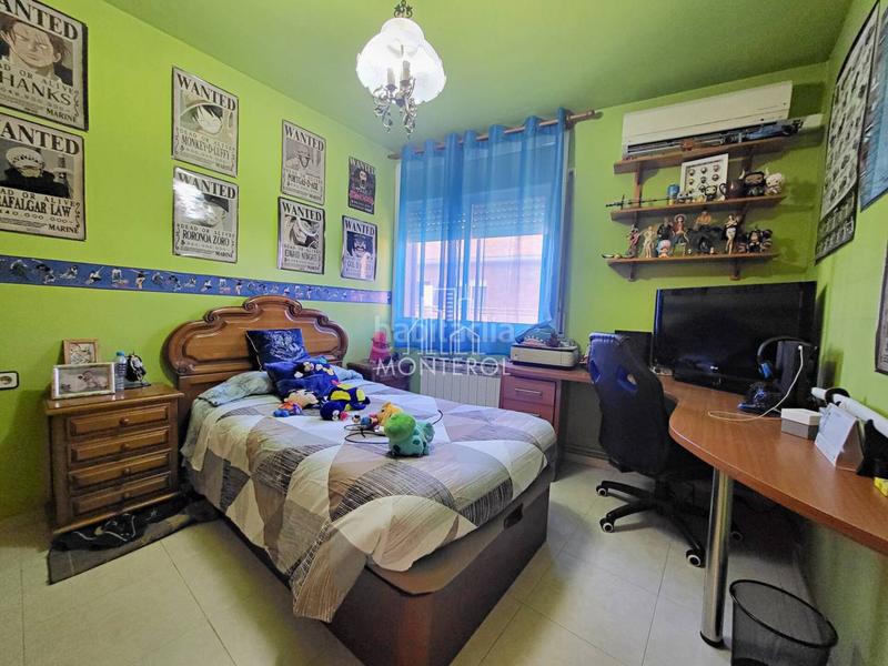 Foto 9ef8e865-5c5a-4242-bc5d-2541b07c73cc. Semi detached house with heating parking in Cardedeu