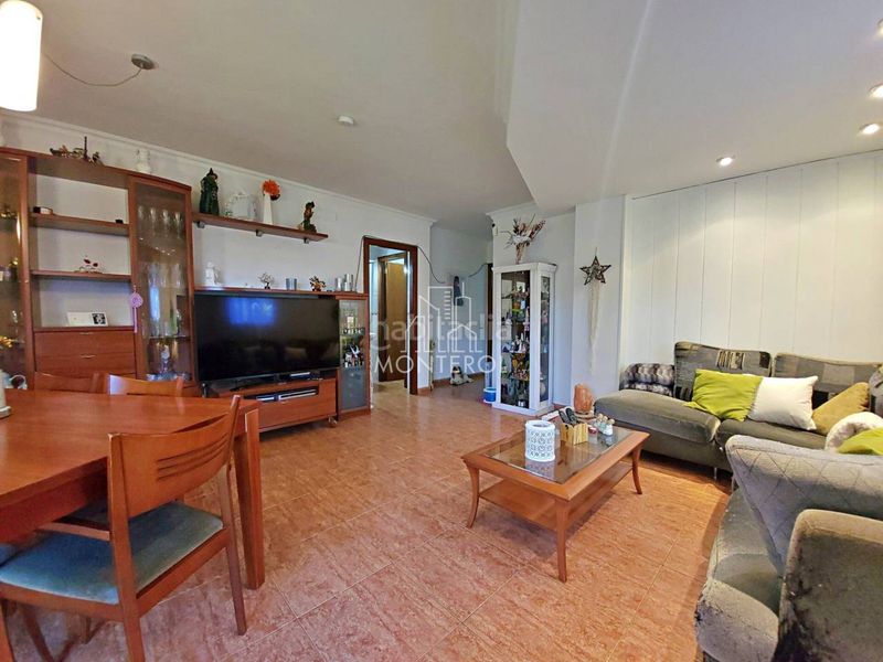 Foto 56f70382-252f-47cb-8ff9-61c0fe72c672. Dúplex amb calefacció a Zona Nord Rubí