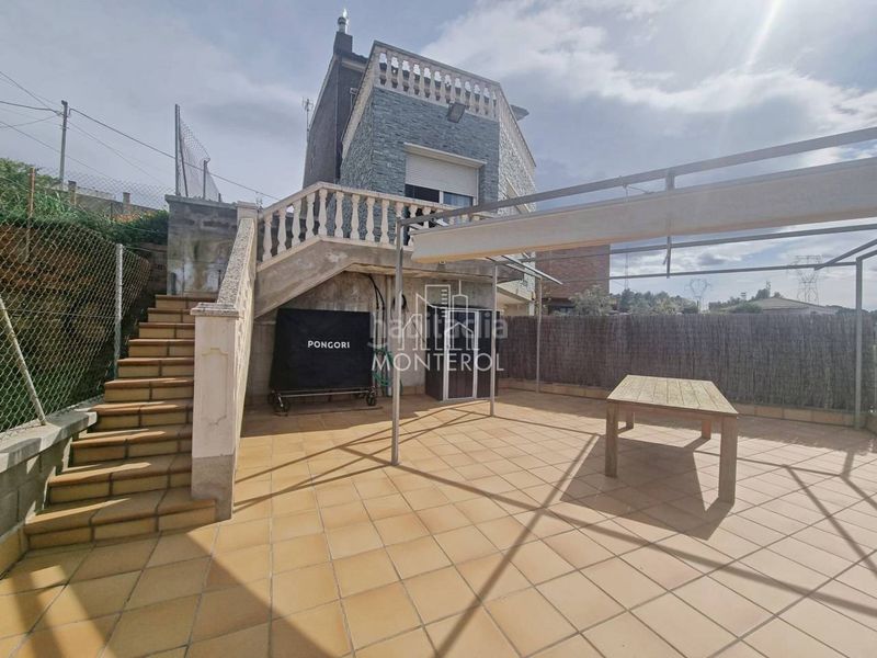 Foto 6541dd36-c845-4e18-acff-659a6ad0e17c. Casa amb calefacció aparcament piscina a Can Palet de Vista Alegre Terrassa