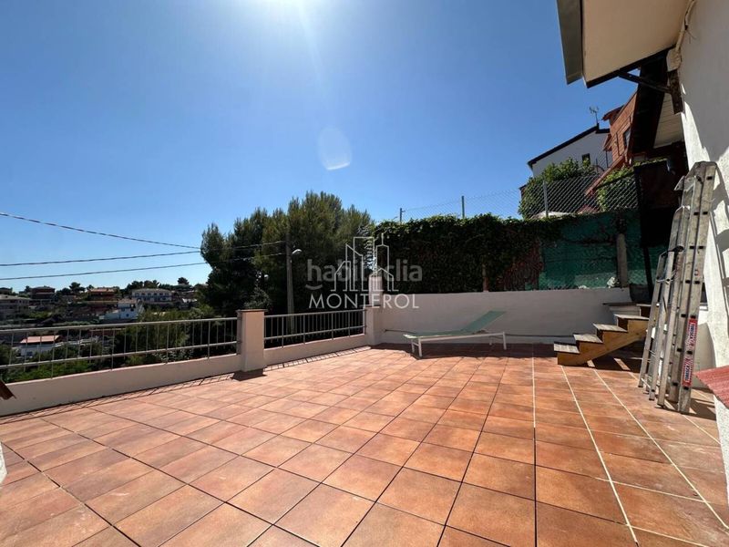 Foto 1c35b7d9-4aae-4c14-a9db-e5bac75e07ea. Xalet amb calefacció aparcament piscina a Castellnou-Can Mir-Can Solà Rubí