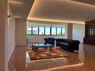 Location Appartement  Passeig de les germanies. Se alquila espectacular vivienda en el centro de gandia