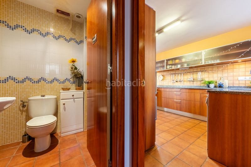 Foto c5e5f983-d55c-4872-950e-93eab6d42949. Xalet amb xemeneia calefacció aparcament piscina a Olivella