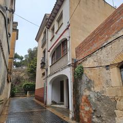 Maison jumelée  Carrer major. Casa de 3 plantas en el centro de banyeres del penedès