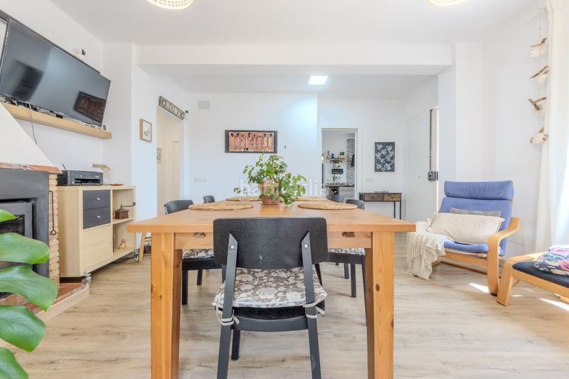 Foto e3dd9f0d-2731-4158-8d74-ca8ca99666fe. Casa amb xemeneia aparcament a Llorenç del Penedès