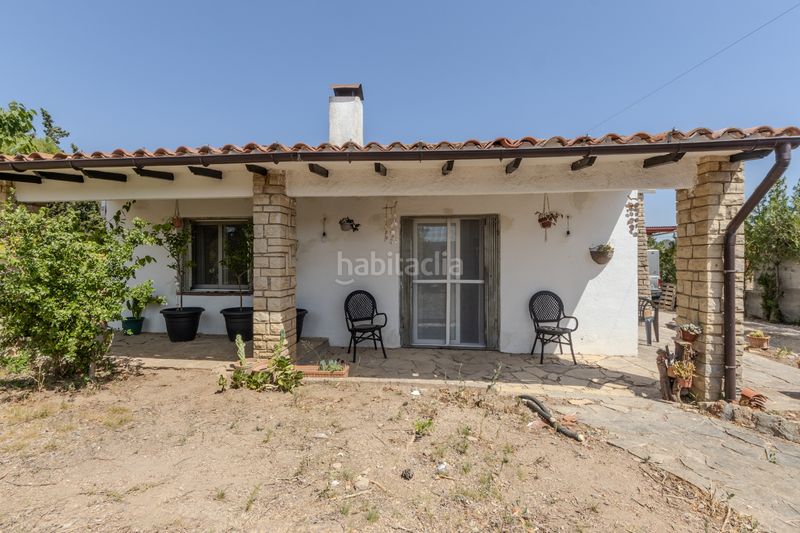 Foto eda42b1f-e1b5-4120-ade3-e0a467e03251. Casa amb xemeneia aparcament a Llorenç del Penedès