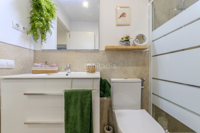 Foto f79c6ee8-4d48-4a5e-ba48-234d0678fe6c. Casa amb xemeneia aparcament a Llorenç del Penedès