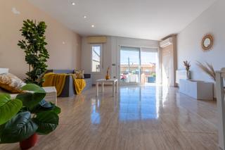 Maison jumelée  Carrer sant miquel. Casa adosada con terraza en banyeres del penedès
