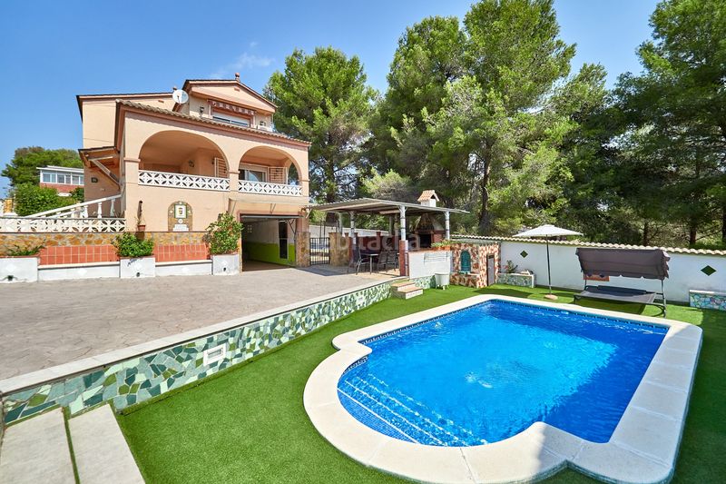 Foto 12392f52-6742-40bb-a82a-3fe3707de880. Casa amb calefacció aparcament piscina a Catllar (El)