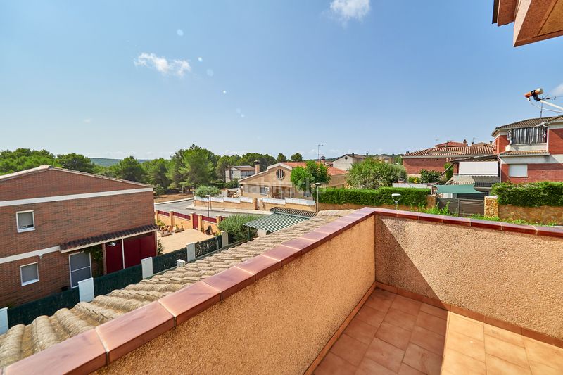 Foto 57a94074-052d-42f2-96c6-c0b94f85491c. Casa amb calefacció aparcament piscina a Catllar (El)