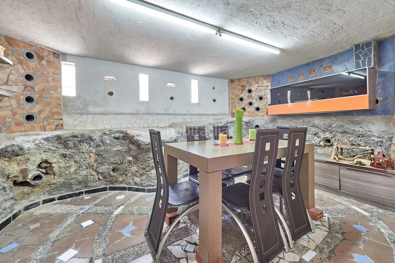 Foto ba4bbd44-275b-4bbe-924c-9439ca2f46d0. Casa amb calefacció aparcament piscina a Catllar (El)