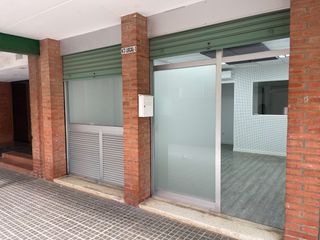 Rent Business premise  Plaça baix llobregat 4. Habitates barcelona