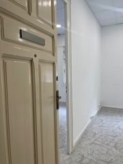 Local Comercial a Carrer de Sant Josep Oriol