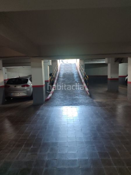 Foto e1fd0063-effd-4160-89b8-7e2d208f6403. Aparcament cotxe a Centre - Passeig i Rodalies Manresa