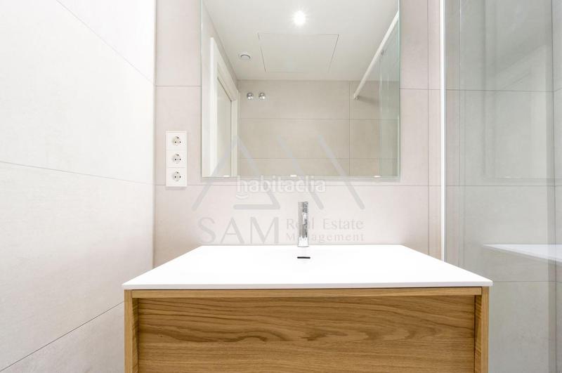 Foto 121cbc68-774c-4eeb-b073-f4f9894c626e. Pis amb calefacció a L´Antiga Esquerra de l´Eixample Barcelona