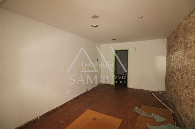 Foto f7babdc3-a68b-4ec3-9647-46c7e263da6a. Planta baixa a St. Pere - Sta. Caterina - El Born Barcelona