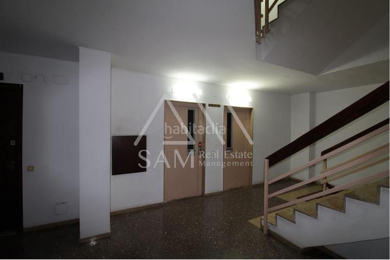 Foto 33b91e5b-ef75-4877-b6d4-b97cd7a4fd2a. Oficina a Sant Andreu de Palomar Barcelona