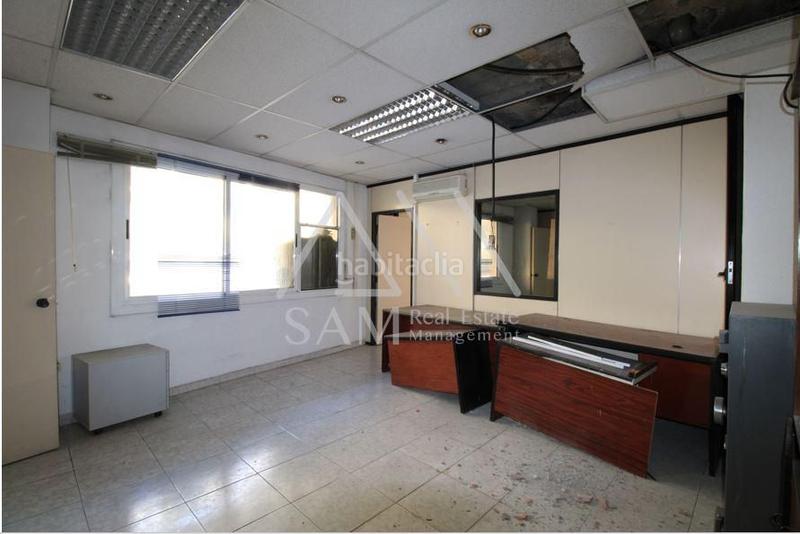 Foto 7c40fff5-2f9e-42b6-a3fe-92d30d1d7365. Oficina a Sant Andreu de Palomar Barcelona