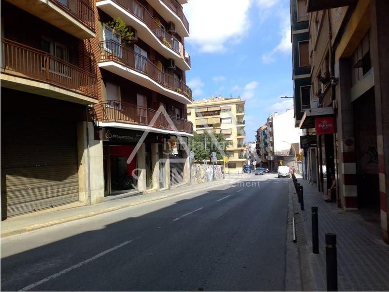 Foto 587e5d39-b29a-4898-a490-eaec6967fb77. Local comercial a Font dels Capellans - Sagrada Familia Manresa