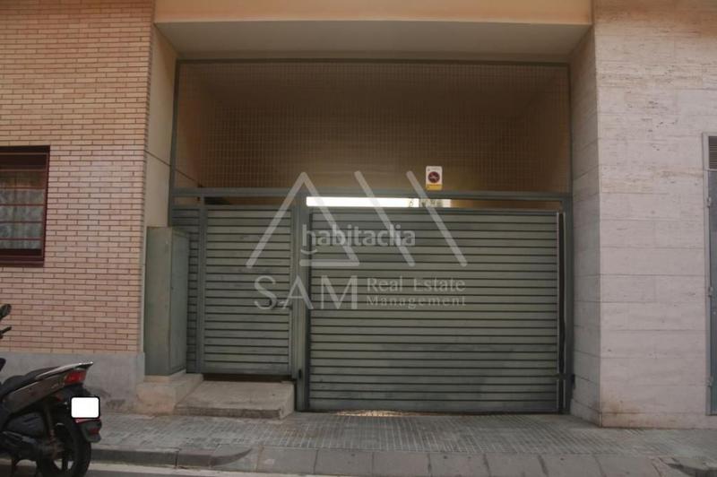 Foto 3a29a36c-6f90-49c2-9252-03aa91a1cbcf. Autoparkplatz in Cardedeu