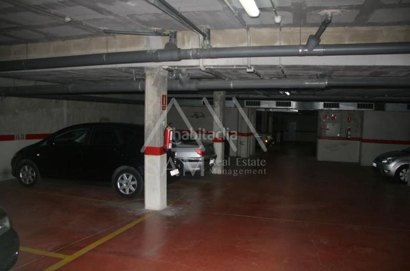 Foto ba00ec20-eb67-4b09-bae7-a79b20adafb0. Autoparkplatz in Cardedeu