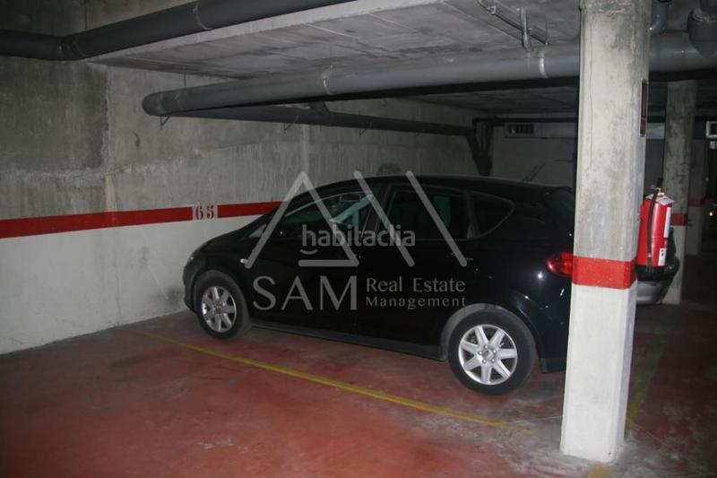 Foto dc7cb00f-72a2-4e29-95ea-bd29d1a17cf2. Autoparkplatz in Cardedeu