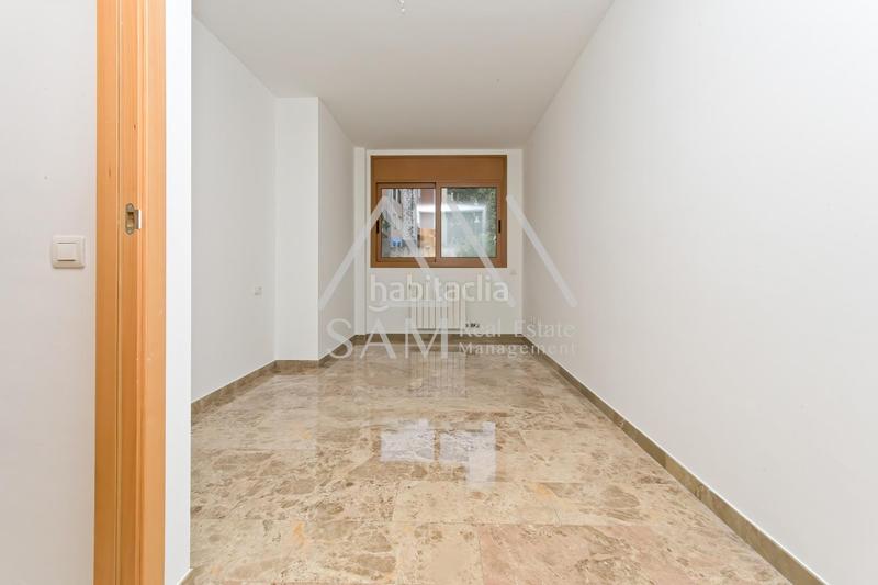 Foto b2dc63e5-8e73-4920-8388-bf357409c146. Planta baixa a Sant Gervasi - Bonanova Barcelona