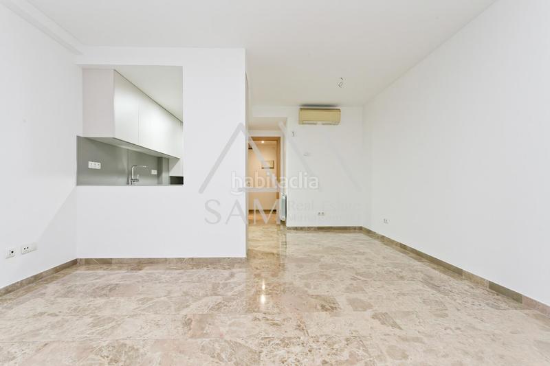 Foto f0470912-89a2-4554-9022-a4584d7f7740. Planta baixa a Sant Gervasi - Bonanova Barcelona