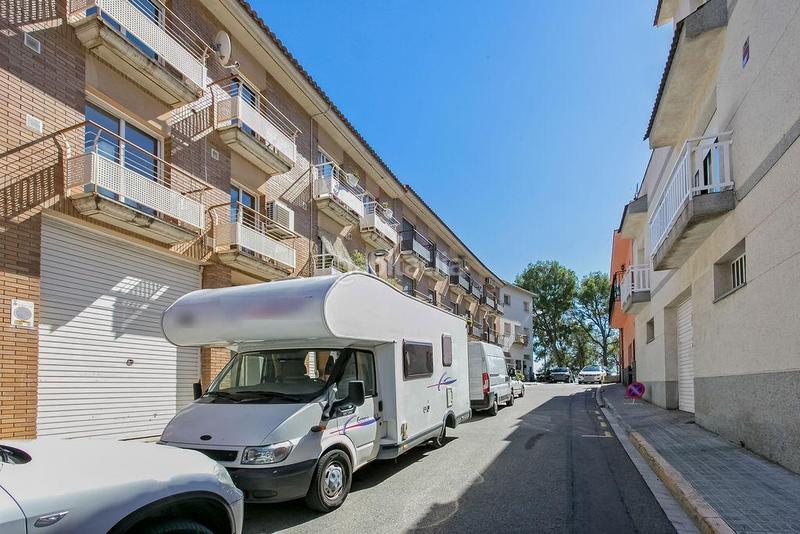 Foto 02ca0529-7aa1-48c9-ae5a-68ef06d2eb10. Chalet  adosado en sant climent en Sant Climent de Llobregat