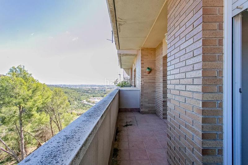 Foto 522034a3-ab3a-4d5e-ae6d-7485e751b560. Chalet  adosado en sant climent en Sant Climent de Llobregat
